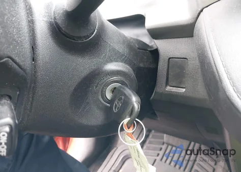 2016 Toyota Rav4 Le z USA, uszkodzony, nr VIN 2T3ZFREV5GW280566